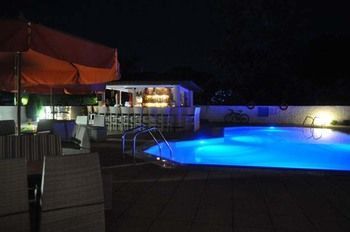 Sarti Plaza Hotel Eksteriør billede